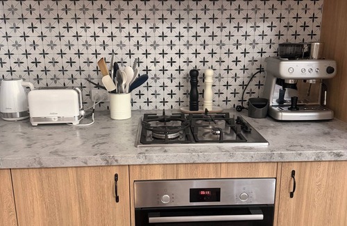 Harcourt North Apartment | Cool shed conversion on park-like acreage in Harcourt North. Pet friendly!