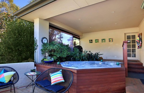 Berry House | Coolaroo Beach House - Rural Bliss by the Coast
