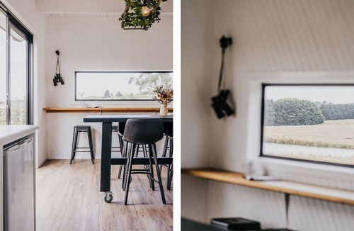 Musk House | Cooper's Hill ~ Daylesford Region ~ Country Escape