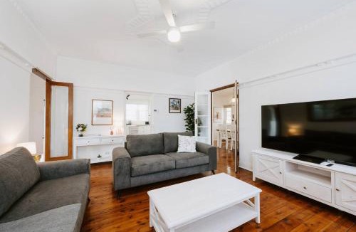 Central Mudgee House | "Coorie Cottage" Pet-friendly Escape near Mudgee CBD