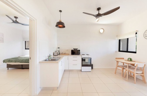 Stuart Park House | Coorong Hideaway Private Guesthouse by the Marina