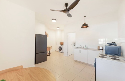 Stuart Park House | Coorong Hideaway Private Guesthouse by the Marina