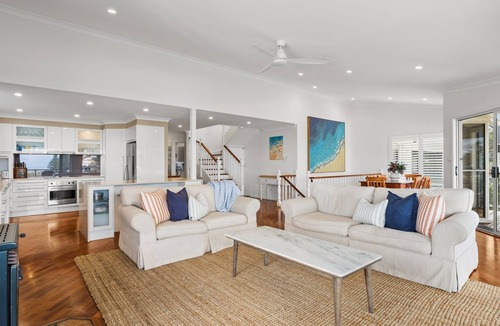 Copacabana House | Copa Panorama Retreat Estate