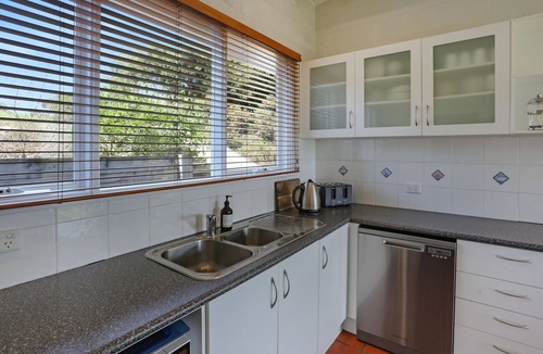 Merimbula House | Cordova - Perfect Summer or Winter Getaway