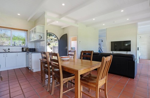 Merimbula House | Cordova - Perfect Summer or Winter Getaway