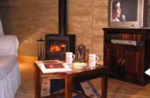 Torrens Vale Apartment | Corinium Roman Villa -Bed and Breakfast