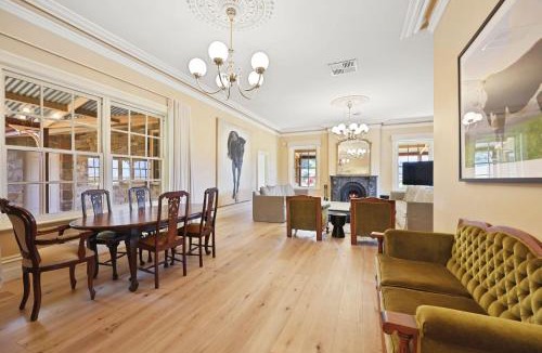 Merrijig House | Cornhill - Merrijig - Sleeps 12