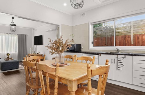 Coronet Bay House | Coronet Spa Retreat - pet friendly