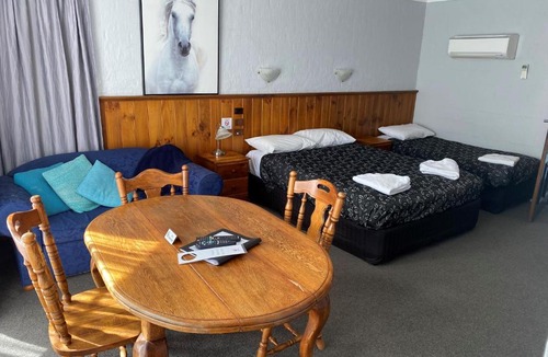 Corryong Hotel | Corryong Country Inn