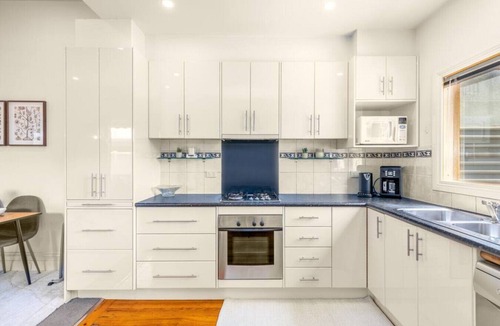 Seddon House | Cosy 2 bedroom house