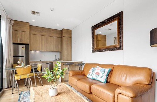 Prospect Apartment | Cosy 2Br appt | walk to train| near Adelaide CBD
