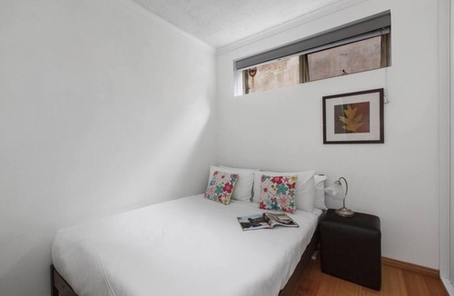 Fitzroy Apartment | Cosy and Comfortable Fitzroy Studio with Parking