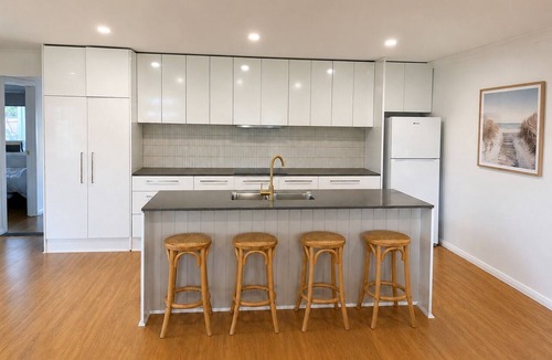 Moonta Bay House | Cosy beach house getaway in Moonta Bay with only a 10 minute walk to the beach!