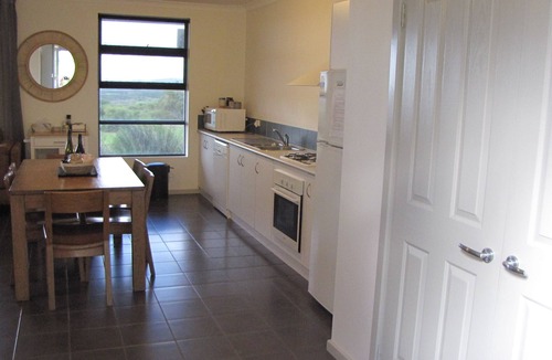 Kronkup Apartment | Cosy Corner Seaview Apartment with Stunning Ocean Views!