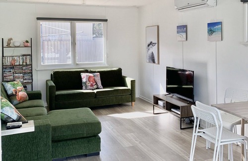 Jurien Bay House | Cosy Fishermans Cottage PET FRIENDLY