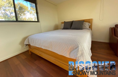 Crackenback Apartment | Cosy Mountain Retreat off Alpine Way