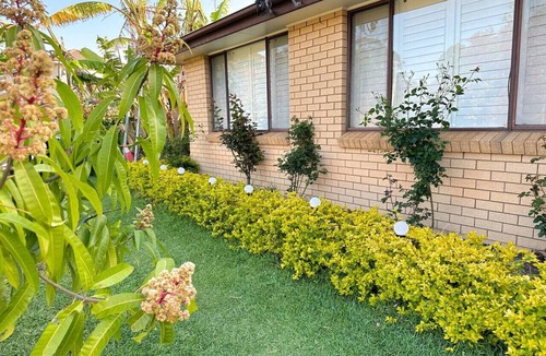 Kingswood House | Cosy & Pvt 1 Bedroom Studio with own backyard