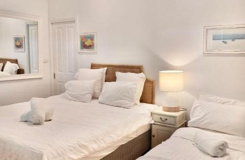 Port Douglas House | Cosy Studio