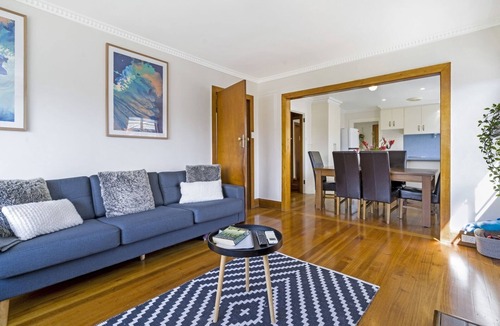 Newstead House | Cosy Tasmanian Home - 5min from CBD