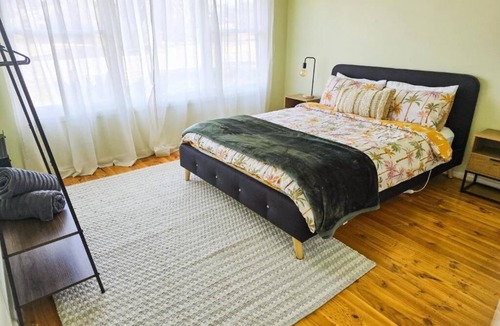 Ouyen House | Cosy three bedroom house Front Lake Ouyen