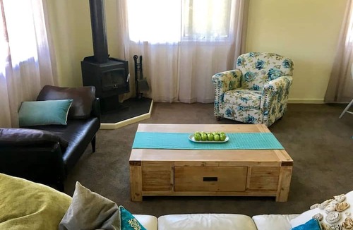 Tanybryn Cottage | Cottage with private Rainforest and Waterfalls in Tanybryn, Victoria