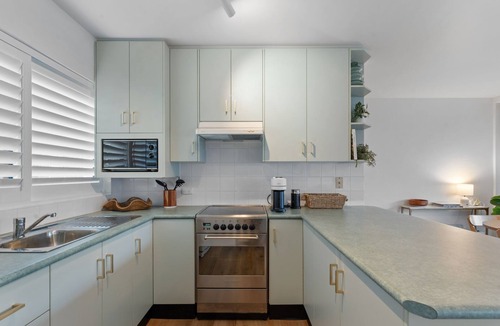 Soldiers Point Apartment | Cottos at Soldiers Point