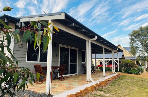 Yallingup Cottage | Couples Retreat Cottage in rural setting