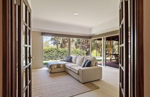Margaret River House | Courtside - Family Stay with Private Tennis Court