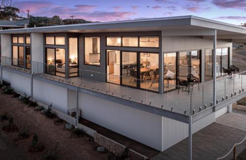 Penneshaw Apartment | Cove Landing Ocean View Apt-01 Karatta Sleeps 4