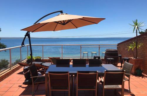 Cowes Apartment | Cowes Beachfront Retreat