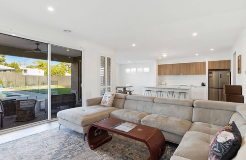 Cowes House | Cowes Market Oasis with private pool
