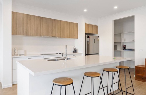 Cowes House | Cowes Market Oasis with private pool