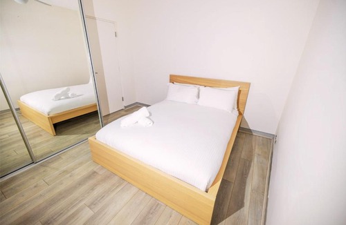 Alexandria Apartment | Cozy 1BR Retreat in the Heart of Alexandria