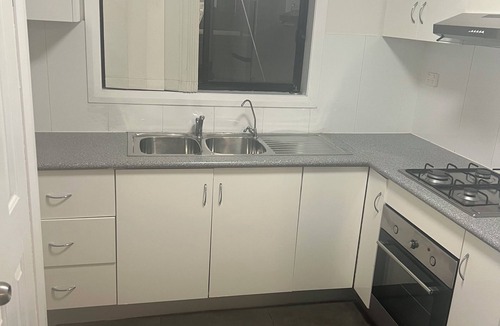 Croydon Apartment | Cozy 2BR furnished city centre
