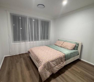 Norwest House | Cozy 4BedroomHouse Rental in Kellyville, Sydney