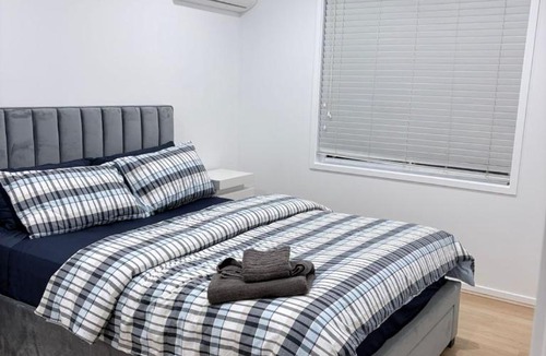 Kellyville Apartment | Cozy and stylish 2BR Granny Flat 500m Walk to shop