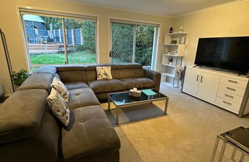 Curtin House | Cozy Curtin Cottage