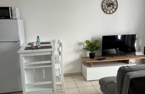Sinnamary Apartment | Cozy duplex in the heart of Sinnamary River on Foot