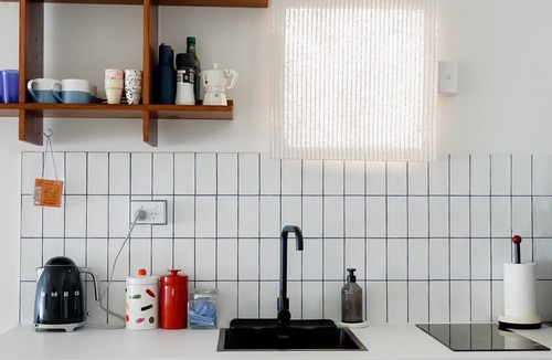 Collingwood North House | Cozy get away in Collingwood Melbourne with A/C and Wifi