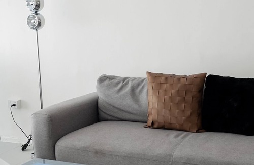 Collingwood North House | Cozy get away in Collingwood Melbourne with A/C and Wifi