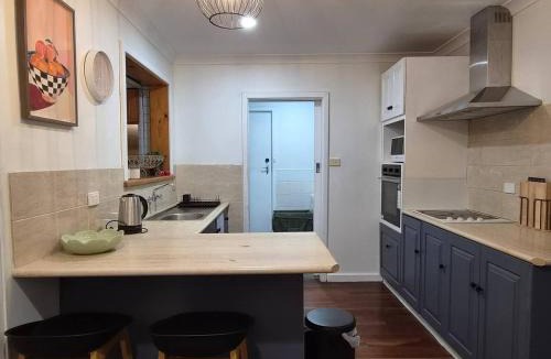 Tarcoola Beach House | Cozy Lodge In Tarcoola Beach Coastal Retreat