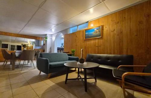 Tarcoola Beach House | Cozy Lodge In Tarcoola Beach Coastal Retreat