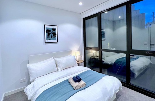 Parkville House | Cozy Parkville 4-level TH*FreeParking*Smart TV