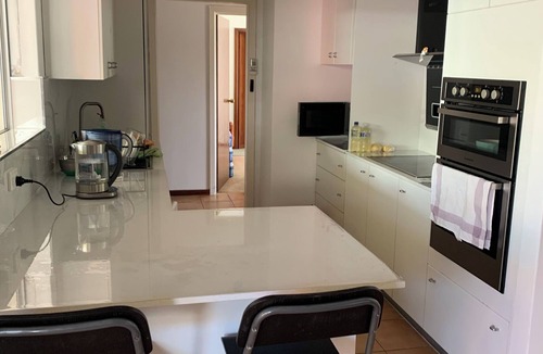 Morley House | Cozy room near airport