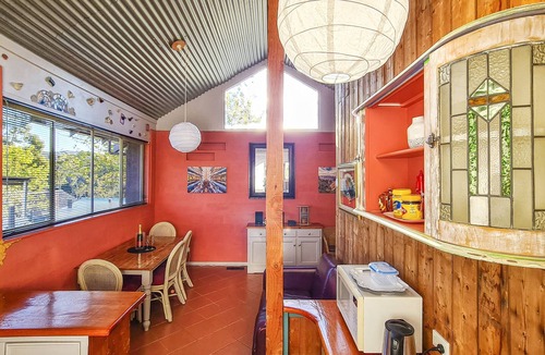 Hepburn Springs Cottage | CROFT COTTAGE near Hepburn Mineral Springs Reserve
