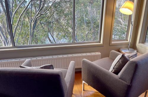 Falls Creek Apartment | Crow's Nest 2