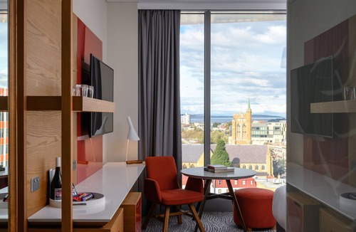 Hobart Central Business District Hotel | Crowne Plaza Hobart by IHG