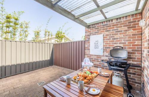 Fingal Bay House | Crystal by the Bay, 4-6 Crystal Cl - Wifi, Air Con and Coffee machine