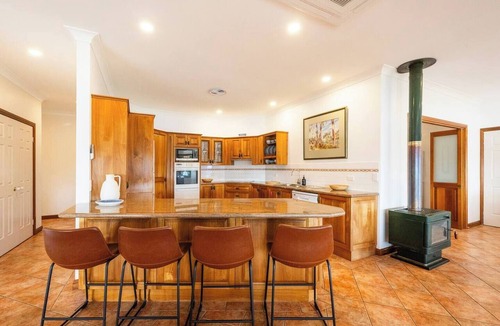 Yamba House | Crystal Palms Retreat - Oceanstays - Riverside