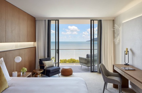 Cairns Central Business District Hotel | Crystalbrook Riley